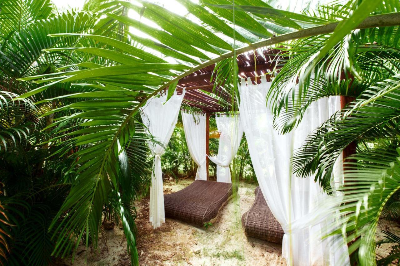 Bavaro Deluxe Los Corales Villas Beach Club & Spa Good Offer For Vacation بونتا كانا المظهر الخارجي الصورة